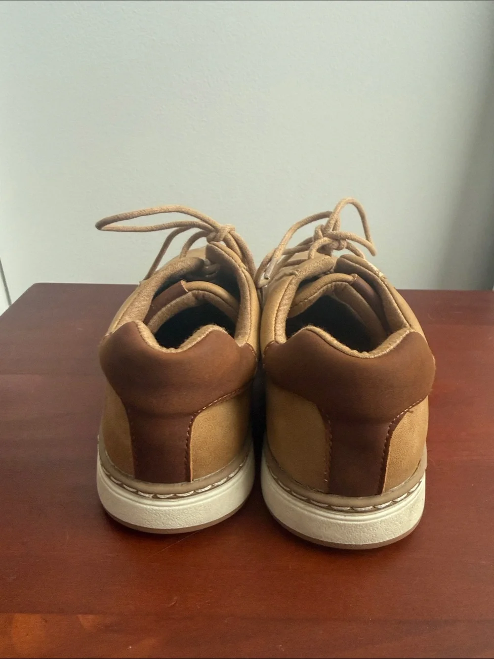 Steve Madden Kids Tan Lace-Up Dress Sneakers